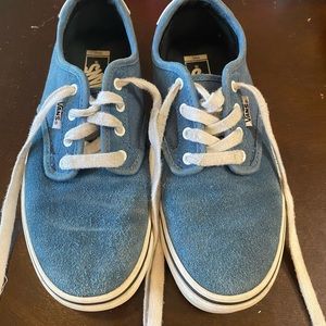 Vans pro in color blue gently used